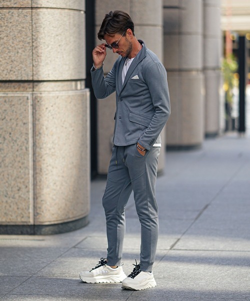 SOMEDIFF（サムディフ）の「【2点セット】毛玉ができないイタリアンカラーセットアップ メンズ スウェット 上下セット スーツ ジャケット スキニーパンツ 春服 冬服（セットアップ・メンズ・ブラック/カーキ/チャコール・M/L/XL）」の11枚目の写真