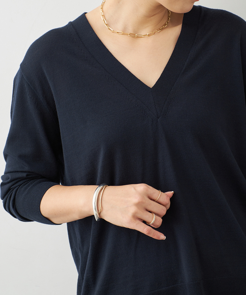 Deuxieme Classe（ドゥーズィエムクラス）の「MILLENNIUM Vネック プルオーバー（ニット/セーター・レディース・ネイビー/チャコールグレー・FREE）」の12枚目の写真