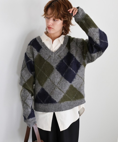 select MOCA（セレクトモカ）の「モヘアアーガイルVネックニット