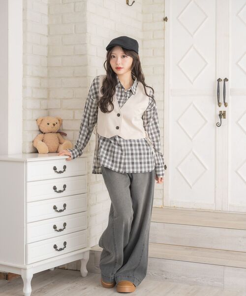 ems excite(エムズエキサイト)の「レースアップスエードベスト(ベスト・レディース・キャメル/ナチュラル・FREE)」の5枚目の写真