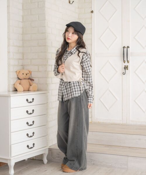 ems excite(エムズエキサイト)の「レースアップスエードベスト(ベスト・レディース・キャメル/ナチュラル・FREE)」の6枚目の写真