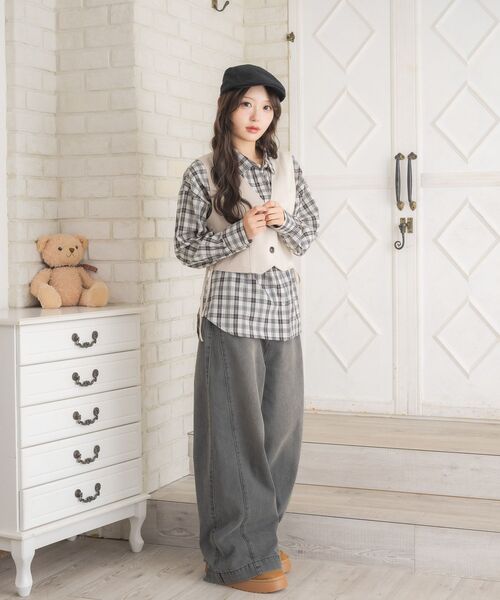 ems excite(エムズエキサイト)の「レースアップスエードベスト(ベスト・レディース・キャメル/ナチュラル・FREE)」の8枚目の写真