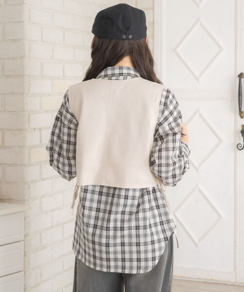 ems excite(エムズエキサイト)の「レースアップスエードベスト(ベスト・レディース・キャメル/ナチュラル・FREE)」の12枚目の写真