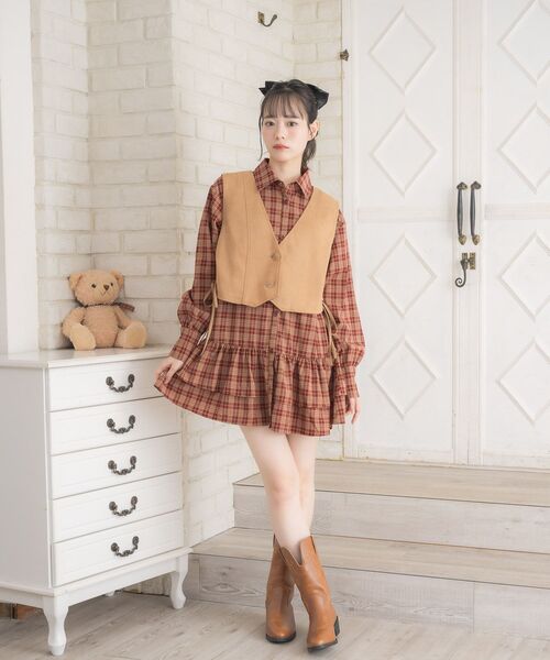 ems excite(エムズエキサイト)の「レースアップスエードベスト(ベスト・レディース・キャメル/ナチュラル・FREE)」の13枚目の写真