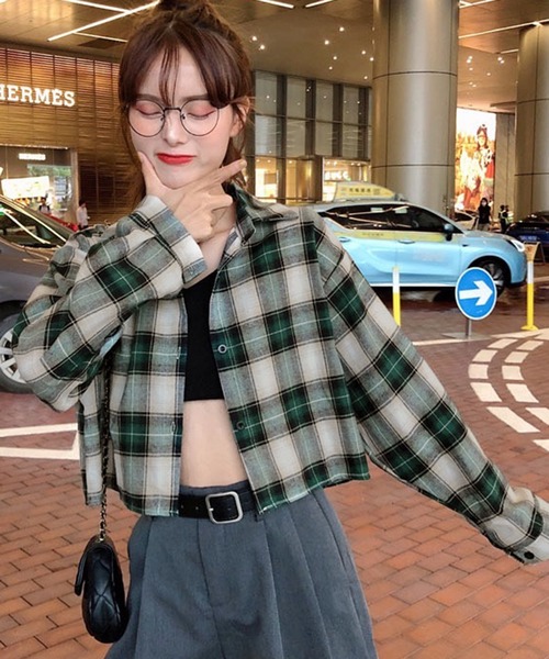 VIBGYOR(ヴィブジョー)の「【EIZZ/アイズ】レトロチェック クロップド ボタンシャツ(シャツ/ブラウス・レディース・ブラウン/グリーン・FREE)」の9枚目の写真