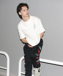 SAYHELLO（セイハロー）の「MANASTASH/マナスタッシュ/ｘSAYHELLO TEE（Tシャツ/カットソー）」