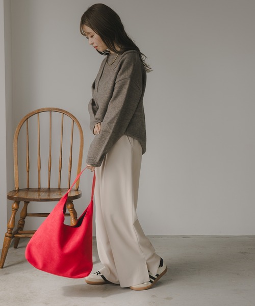 210nouve(トゥージュヌーブ)の「【ポーチ付】フェイクスエード ワンショルダーバッグ(ショルダーバッグ・レディース・レッド/ブラック/ブラウン/イエロー・FREE)」の16枚目の写真