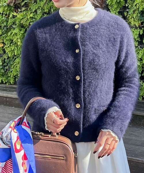 NOLLEY’S(ノーリーズ)の「ヘアリークルーネックニットジャケット(カーディガン/ボレロ・レディース・ネイビー/グレー/キナリ/ベビーピンク・38)」の3枚目の写真