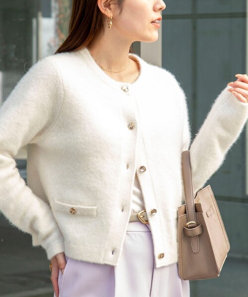 NOLLEY’S(ノーリーズ)の「ヘアリークルーネックニットジャケット(カーディガン/ボレロ・レディース・ネイビー/グレー/キナリ/ベビーピンク・38)」の2枚目の写真