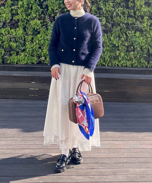 NOLLEY’S(ノーリーズ)の「ヘアリークルーネックニットジャケット(カーディガン/ボレロ・レディース・ネイビー/グレー/キナリ/ベビーピンク・38)」の16枚目の写真