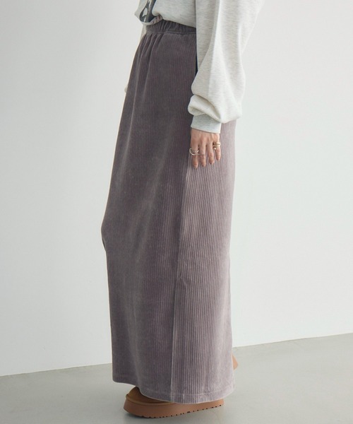 RETRO GIRL(レトロガール)の「【WEB限定】カットコールロングスカート(コーデュロイ)(スカート・レディース・ライトグレー/レッド/アイボリー/ブラック/ダークブラウン/ライトブラウン・FREE)」の15枚目の写真