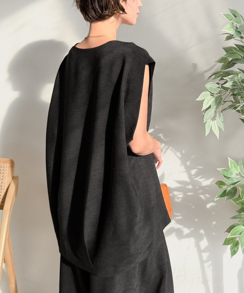 Classical Evon（クラシカルエヴォン）の「【Classical Evon】シンプルな品をまとう。リネンタッチベスト（Vネック）（ベスト・レディース・ブラウン/チャコール/ブラック・MEDIUM/SMALL/X-LARGE/LARGE）」の7枚目の写真