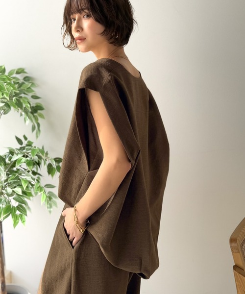 Classical Evon（クラシカルエヴォン）の「【Classical Evon】シンプルな品をまとう。リネンタッチベスト（Vネック）（ベスト・レディース・ブラウン/チャコール/ブラック・MEDIUM/SMALL/X-LARGE/LARGE）」の12枚目の写真