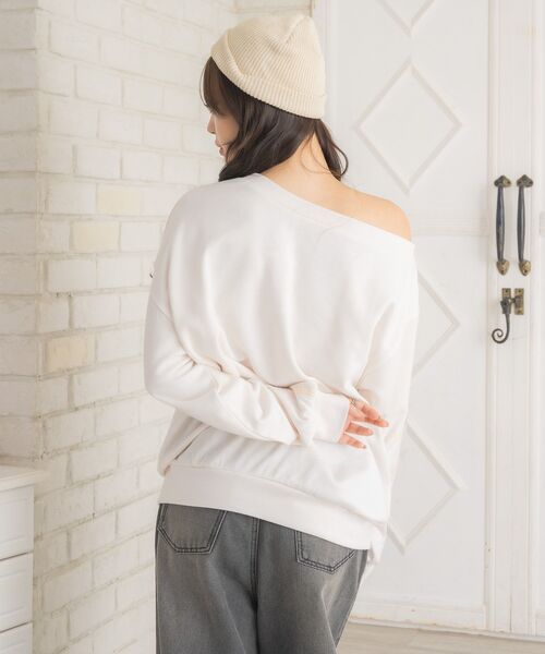 ems excite(エムズエキサイト)の「ワンショルトレーナー(スウェット・レディース・ダークブルー/ダークグレー/ナチュラル・FREE)」の20枚目の写真