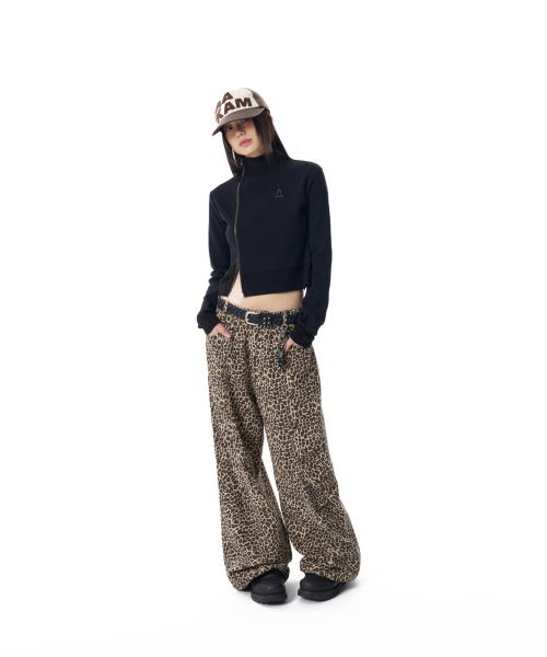 AAKAM（アーカム）の「Knee Pin-tuck Leopard Cotton Pants (Brown)（その他パンツ・レディース・その他・1/2）」の5枚目の写真