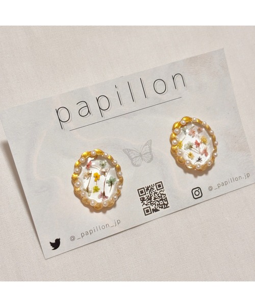 tone（トーン）の「【papillon】お花キラキラピアス(MA)（ピアス（両耳用）・レディース・ホワイト・FREE）」の2枚目の写真
