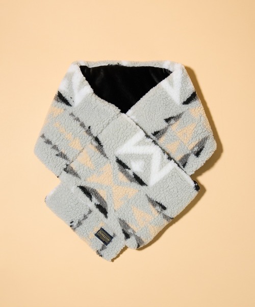 PENDLETON(ペンドルトン)の「【 PENDLETON / ペンドルトン 】ジャガードボアマフラー(マフラー・レディース・グレー/ベージュ・FREE)」の2枚目の写真