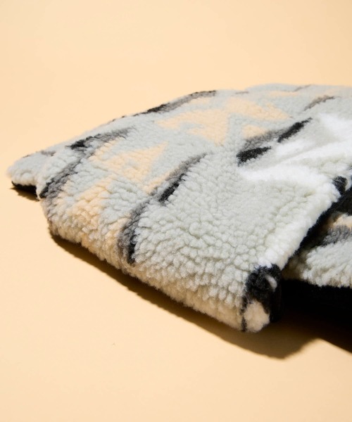 PENDLETON(ペンドルトン)の「【 PENDLETON / ペンドルトン 】ジャガードボアマフラー(マフラー・レディース・グレー/ベージュ・FREE)」の5枚目の写真