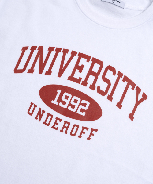 UNDEROFF(アンダーオフ)の「オーバーサイズクルーネックユニバーシティ半袖Tシャツホワイトレッド(Tシャツ/カットソー・レディース・ホワイト・SMALL/MEDIUM/LARGE/X-LARGE)」の2枚目の写真