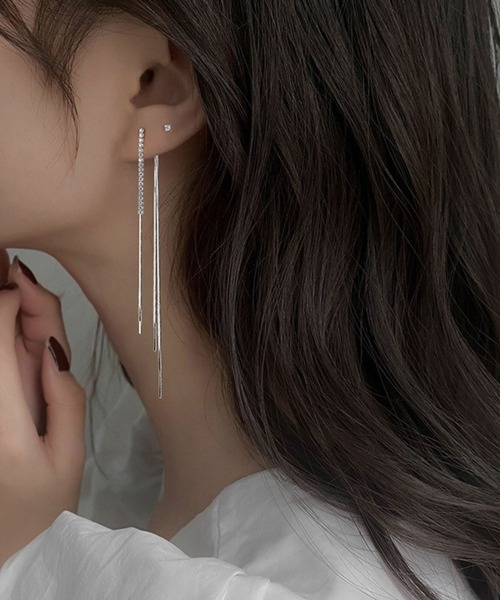 yu-ka(ユーカ)の「Yu-KA:ジルコニアスリーライン ロングチェーンピアス zirconia line long chain pierce(ピアス(両耳用)・レディース・ゴールド/シルバー・FREE)」の3枚目の写真