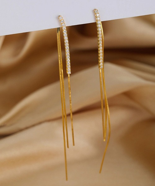 yu-ka(ユーカ)の「Yu-KA:ジルコニアスリーライン ロングチェーンピアス zirconia line long chain pierce(ピアス(両耳用)・レディース・ゴールド/シルバー・FREE)」の5枚目の写真