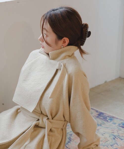 Kastane（カスタネ）の「【一部店舗限定】ハイネックフレアコート（その他アウター・レディース・グレー/アイボリー/ブラック・FREE）」の7枚目の写真