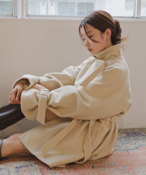 Kastane（カスタネ）の「【一部店舗限定】ハイネックフレアコート（その他アウター・レディース・グレー/アイボリー/ブラック・FREE）」の9枚目の写真