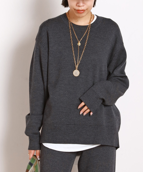 AP STUDIO（エーピーストゥディオ）の「Oversized C/N Knit（ニット/セーター・レディース・ブラック/グレー・FREE）」の2枚目の写真