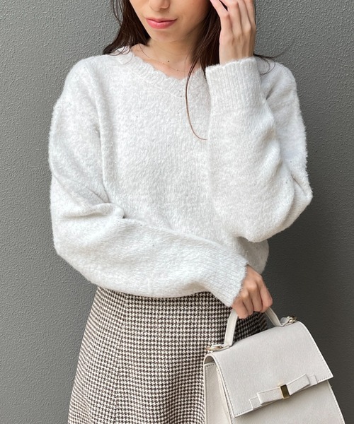 couture brooch（クチュールブローチ）の「【前後2WAY】スパンコールラメフェザー ニット（ニット/セーター・レディース・オフホワイト/チャコールグレー/ベビーピンク・42/38/36）」の21枚目の写真