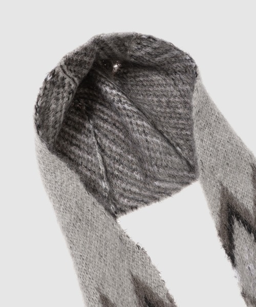 Acne Studios（アクネストゥディオズ）の「Kooded hood scarf Winter（マフラー・レディース・グレー・ONE SIZE）」の5枚目の写真