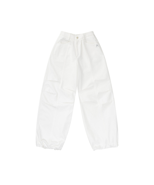 Knee Pin-tuck Printed Denim Pants (White)（デニムパンツ）｜AAKAM