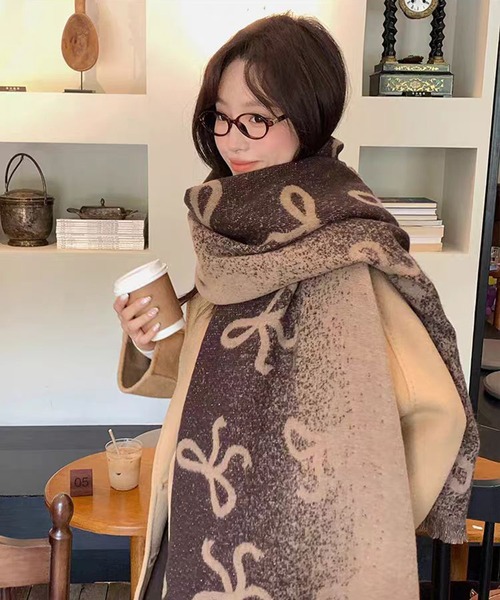 セール】【新作】リボン柄スカーフ：甘く可愛らしい秋冬の万能アイテム