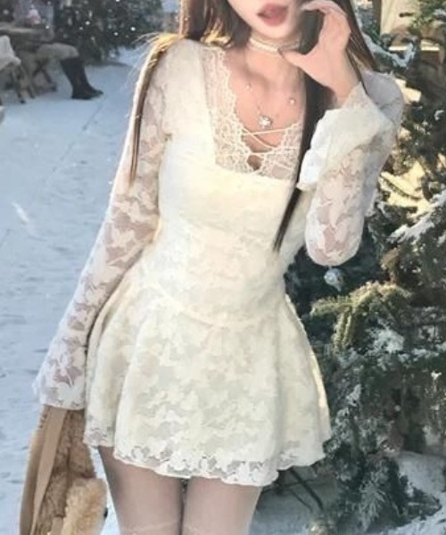 セール】【2026春夏新作】Vネック総レースフレアミニワンピース