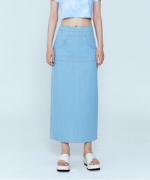 LEEJEE（リジ）の「カンガルーポケットライトブルーデニムロングスカート（スカート）」
