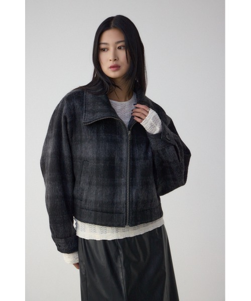 AZUL by moussy（アズールバイマウジー）の「【着丈バリエ】シャギースタンドコート（チェスターコート・レディース・ブラウン/ブラック系その他/グレー・MEDIUM/SMALL）」の6枚目の写真