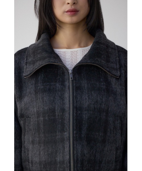 AZUL by moussy（アズールバイマウジー）の「【着丈バリエ】シャギースタンドコート（チェスターコート・レディース・ブラウン/ブラック系その他/グレー・MEDIUM/SMALL）」の11枚目の写真