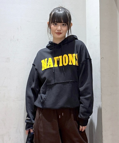 RODEO CROWNS WIDE BOWL(ロデオクラウンズワイドボウル)の「NATIONSパーカー(パーカー・レディース・カモフラージュ/ブラウン/グレー×ホワイト/ブラック・FREE)」の2枚目の写真