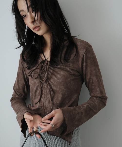 Ulysses（ユリシス）の「シャーリングデザイン長袖カットソー（Tシャツ/カットソー・レディース・ブラウン/ブラック・F）」の13枚目の写真