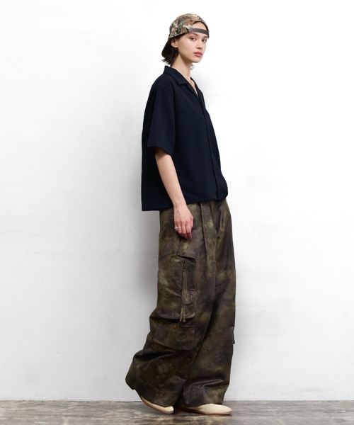 soerte(ソエルテ)の「All-Over Pattern Military Cargo Pants / ワイドミリタリーカーゴパンツ(カーゴパンツ・メンズ・カーキ/ベージュ・3/2/1)」の20枚目の写真