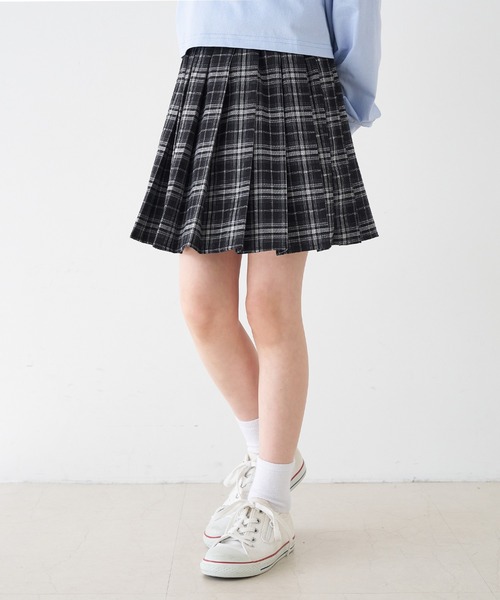 coca(coca)(コカ)の「キッズ プリーツスカート(スカート・キッズ・ブラック/ベージュ・120/130/140/150)」の4枚目の写真