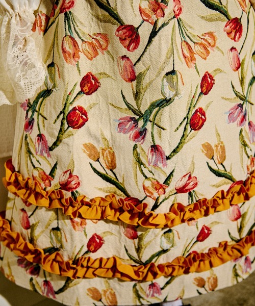 kutir(クティール)の「【クティールとレトロ】ゴブランフリルスカート(スカート・レディース・レッド/アイボリー/ベージュ/ブルー・SMALL/MEDIUM)」の10枚目の写真