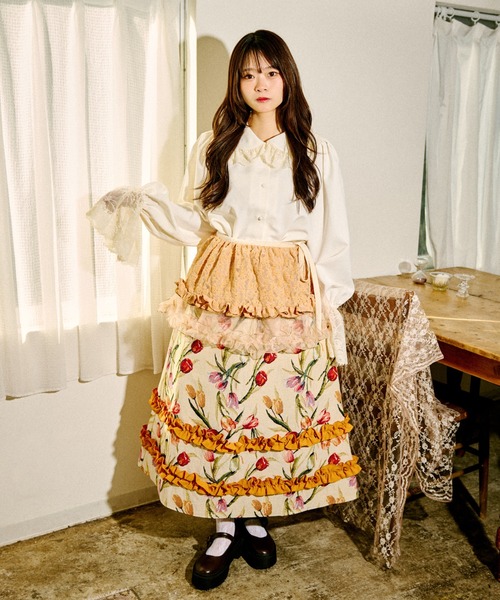 kutir(クティール)の「【クティールとレトロ】ゴブランフリルスカート(スカート・レディース・レッド/アイボリー/ベージュ/ブルー・SMALL/MEDIUM)」の8枚目の写真