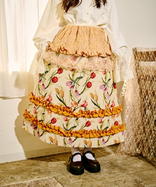 kutir(クティール)の「【クティールとレトロ】ゴブランフリルスカート(スカート・レディース・レッド/アイボリー/ベージュ/ブルー・SMALL/MEDIUM)」の9枚目の写真