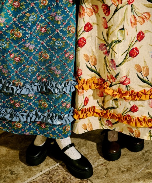 kutir(クティール)の「【クティールとレトロ】ゴブランフリルスカート(スカート・レディース・レッド/アイボリー/ベージュ/ブルー・SMALL/MEDIUM)」の17枚目の写真