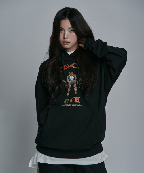 JELEVE(ジェイエルブ)の「ジムクラブ オーバーサイズ フードパーカー(パーカー・メンズ・グレー/オレンジ・SMALL/MEDIUM/LARGE/X-LARGE)」の4枚目の写真