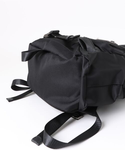 MAKAVELIC(マキャベリック)の「【MAKAVELIC / マキャベリック】SUPERIORITY BIND UP BACKPACK / バインドアップバックパック 3106-10105(バックパック/リュック・メンズ・ブラック・FREE)」の3枚目の写真