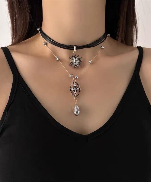 MASHIRO(マシロ)の「【MASHIRO】ブラックアクリルストーン3連チョーカーネックレス(MA/EK492)(チョーカー・レディース・ブラック・FREE)」の8枚目の写真