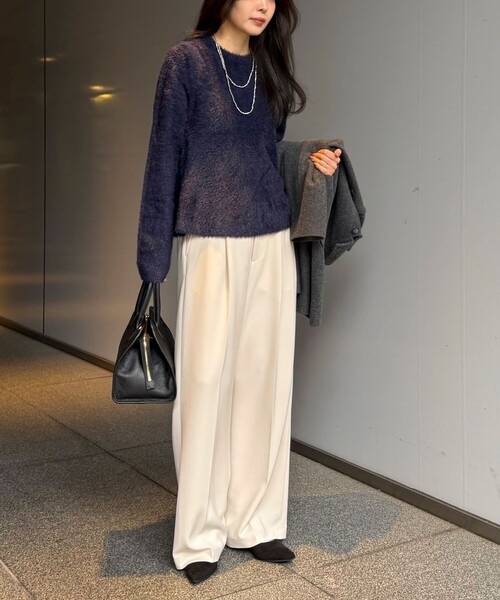 fredy emue（フレディエミュ）の「シャギーペプラムニットプルオーバー（ニット/セーター・レディース・ネイビー/ブラウン/チャコールグレー/オフホワイト・38）」の18枚目の写真