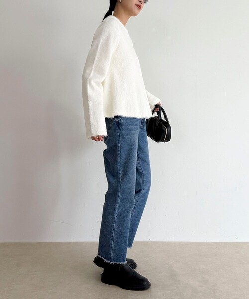 fredy emue（フレディエミュ）の「シャギーペプラムニットプルオーバー（ニット/セーター・レディース・ネイビー/ブラウン/チャコールグレー/オフホワイト・38）」の6枚目の写真