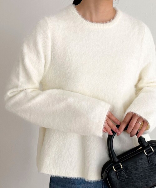 fredy emue（フレディエミュ）の「シャギーペプラムニットプルオーバー（ニット/セーター・レディース・ネイビー/ブラウン/チャコールグレー/オフホワイト・38）」の9枚目の写真